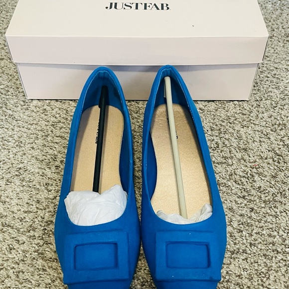 Just Fab Size 8.5 Blue flats - Picture 3 of 3